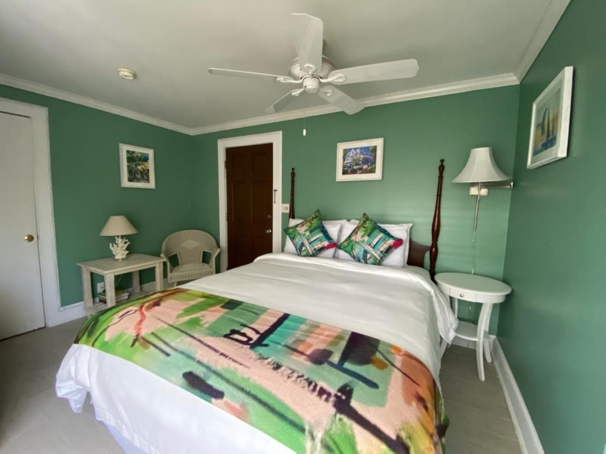 Authors Key West Guesthouse エクステリア 写真