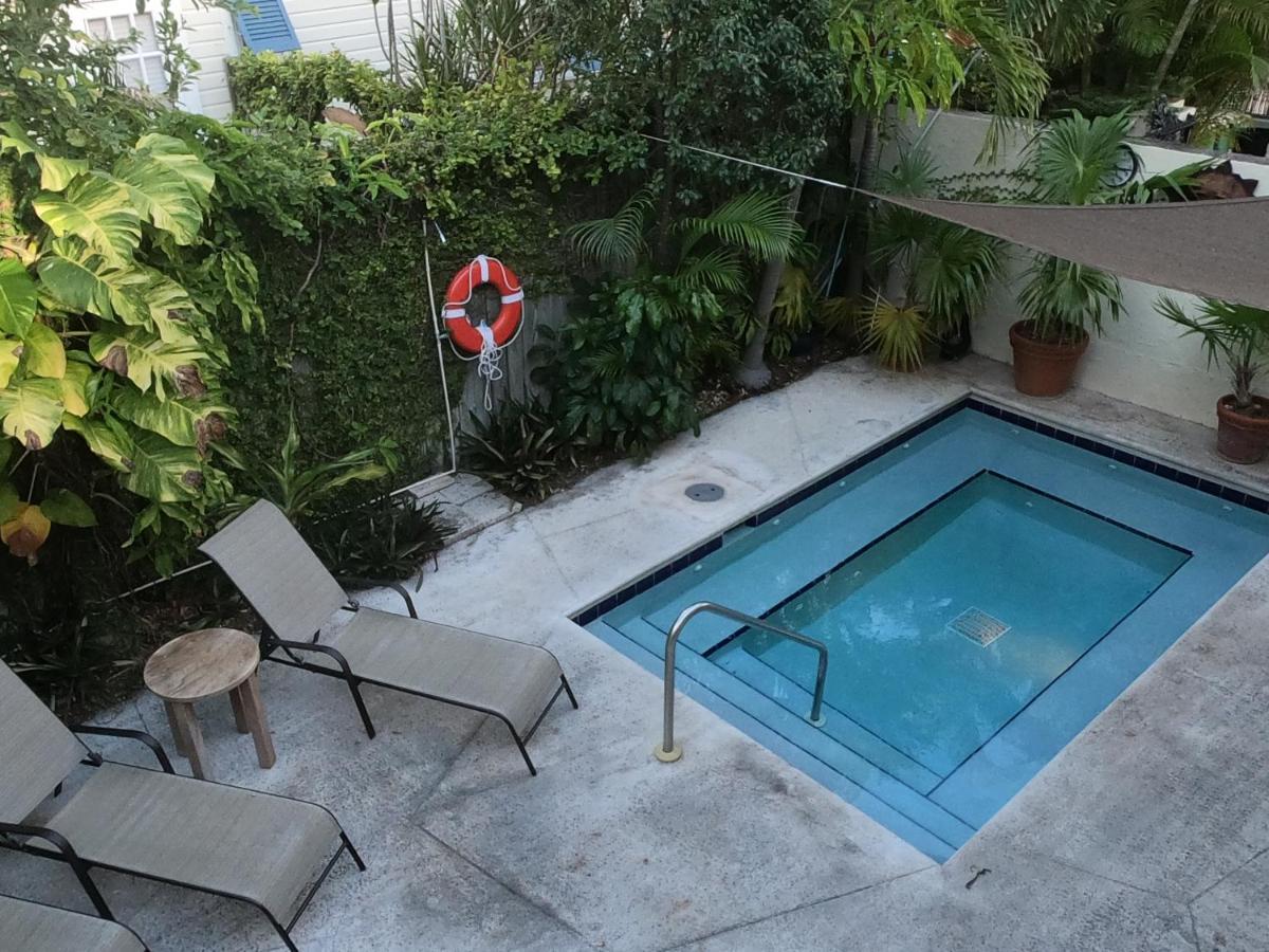 Authors Key West Guesthouse エクステリア 写真