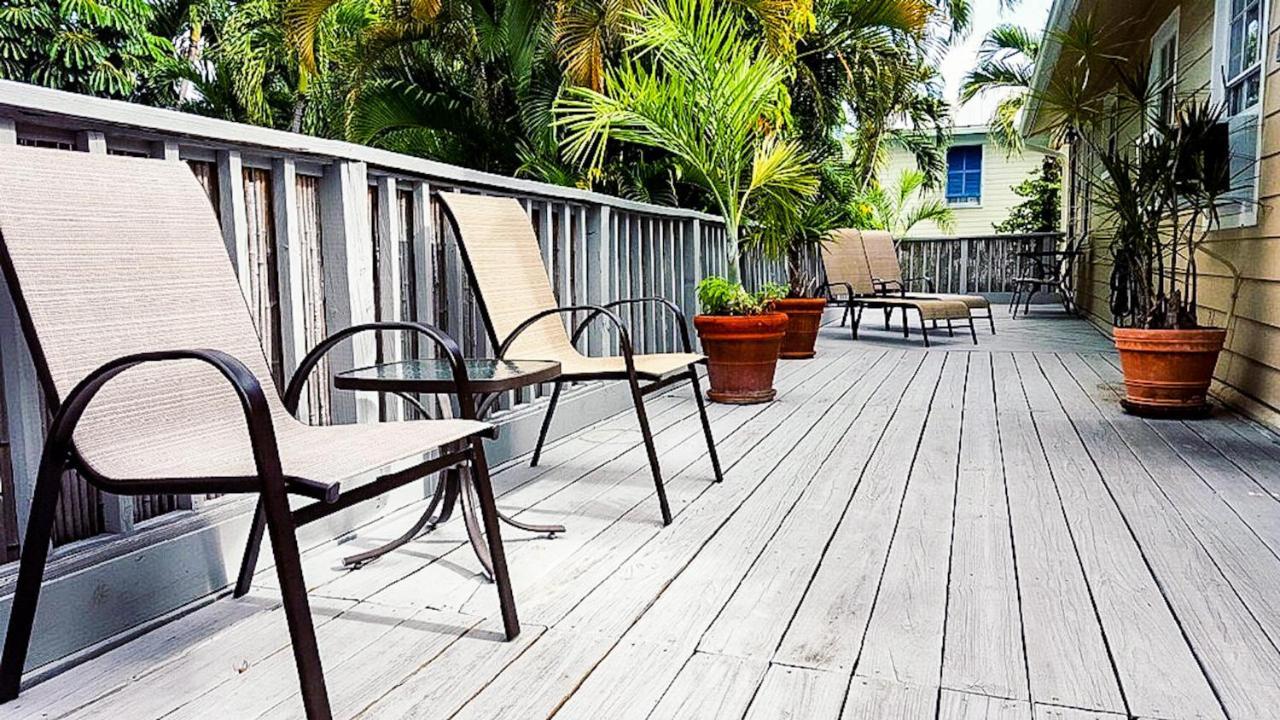 Authors Key West Guesthouse エクステリア 写真